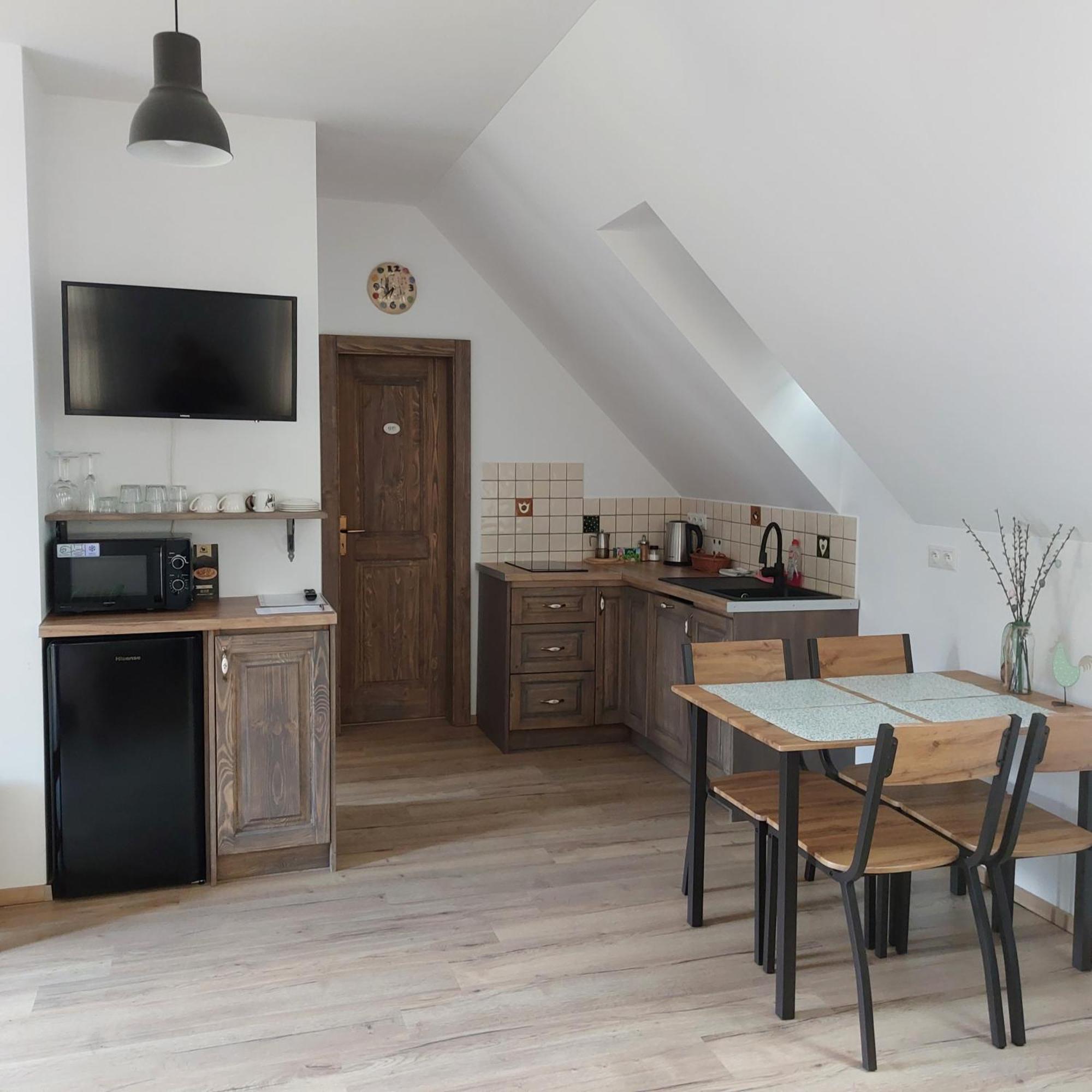 Apartmany Ema A Ela Tatranska Strba Extérieur photo